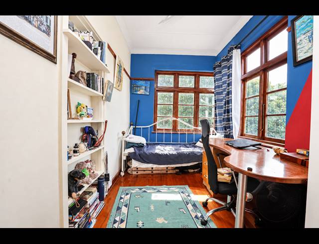 3 BEDROOM APARTMENT FOR SALE IN GLENWOOD